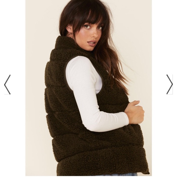 PJ Salvage NEW Cozy Olive Green Zip Sherpa Vest with Pockets Size Small - Picture 7 of 13